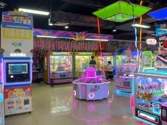 -直通车欢聚中心(崇州万达店)