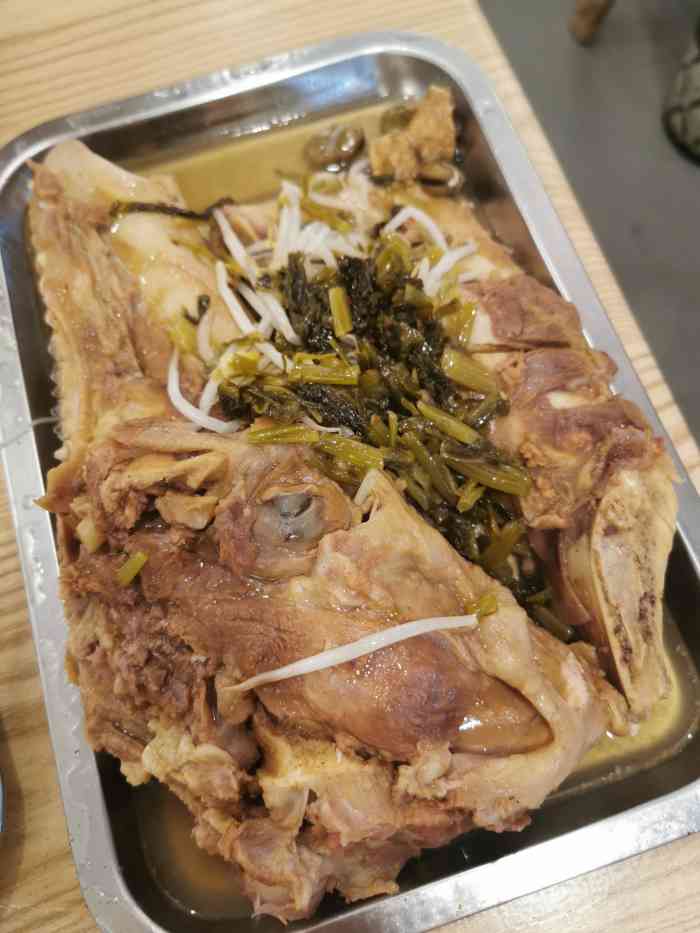 酸菜鸡壳-"一路都在找吃的 也不是很饿 就想吃点垫垫.