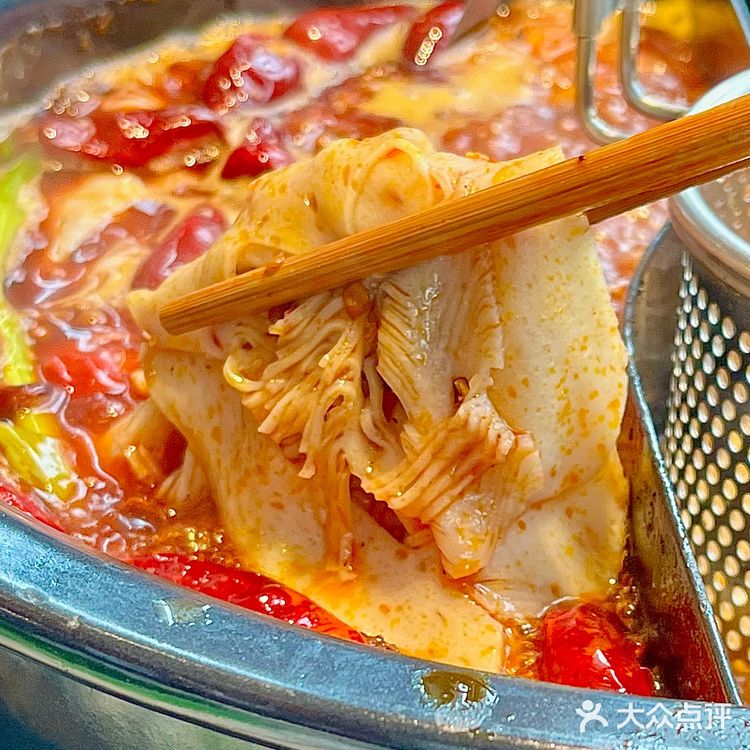 你可以永远相信淑芬的螺狮粉锅底 炸蛋绝了！