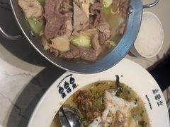-渔语鱼酸菜鱼新川菜(来福士店)
