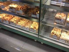 -上海哈尔滨食品厂(汇联商厦店)