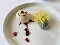 芝麻金芋煎包-宝丽轩中餐厅BAOLIXUAN