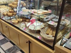 面包甜点陈列柜-味多美(民星路店)