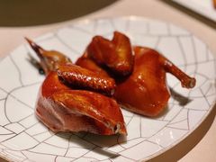 脆皮乳鸽-新荣记(西溪湿地店)