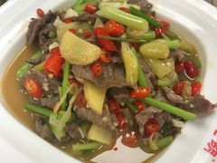 小炒黄牛肉-独一佳老胡湘菜馆(矿山路店)