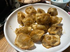 -茸梅路右拐龙虾-农家菜(松江店)