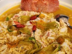 绣丸子菌酸汤煮松叶蟹-海味观(老西门店)