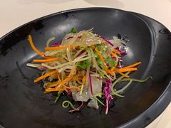 秃黄油烧麦配清口柠檬汁-成隆行·蟹王府(九江路店)