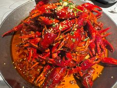 -巴厘龙虾·榜首油焖大虾(音乐学院·沿江酒馆店)