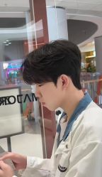 -一家只做男发烫染的店