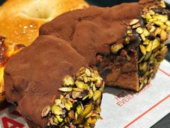 -HOT CRUSH趁热集合·现烤面包(环球港店)