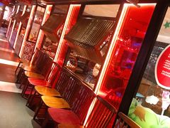 等位区-江边城外烤全鱼(方庄时代购物中心店)