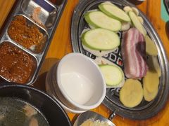 -唯成•韩国炭火烤肉 유성고기