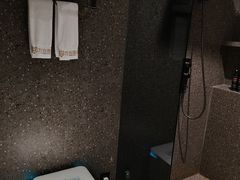 -万泊酒店(长沙五一广场国金中心店)