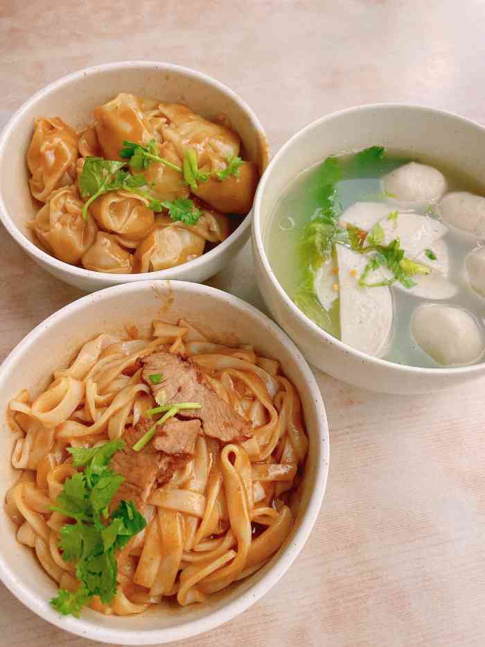 圆门干面馆(金禧店)-"百年不变的干饺加鱼丸鱼饼汤～推荐!16块.