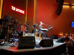 -TZ House音乐现场(来福士中心店)