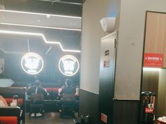 -胖哥俩肉蟹煲(湖滨银泰in77店)