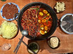 -周小明火锅(黑金冠社区店)