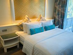 -麦哲伦丝绸度假村