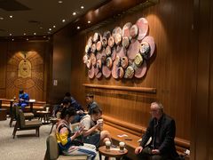 等位区-星巴克臻选(北京颐堤港中心第二店)