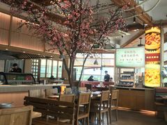 -蜜桃餐厅·伴山(湖滨商业街店)