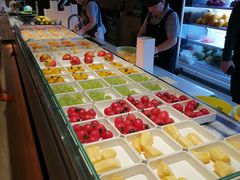 -涨巢·潮玩水疗局