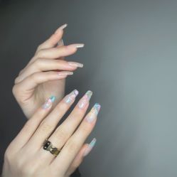 -初心纹眉洗眉·美睫专业店