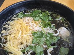 上海小馄饨-玖鲜小笼(中山广场店)