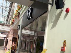 -URBAN REVIVO(北京斯普瑞斯奥特莱斯店)