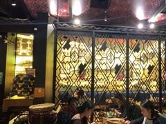 -吃饭皇帝大土家民族菜(正大广场店)