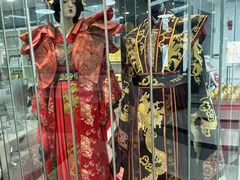 -粤港芭莎美容美发化妆学校