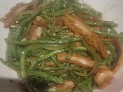 -黄泥岗·地道湖北菜(奥特莱斯店)