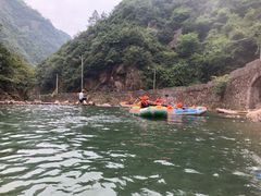 -安吉龙王山峡谷漂流