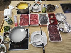 -杨老板·海鲜集市火锅·鲜切牛肉(中防万宝店)