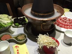 -羊家胡同·龙虾烧烤火锅(龙汇路店)