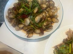 -嗨辣小聚·盘锦河蟹·海鲜烧烤龙虾(盘锦十年好店)