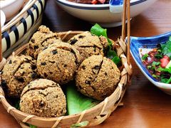 -包整·丝娃娃(一览甲秀楼风景店)