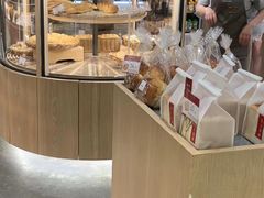 面包甜点陈列柜-山崎面包(苏州中心店)