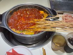 -钢管厂五区小郡肝串串香(蜀都万达店)