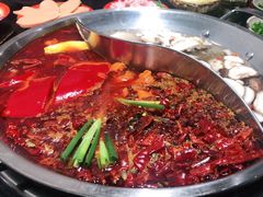 -四小区火锅·巷子里的重庆火锅(花照壁店)