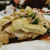 实惠是真实惠，人也是真多。