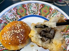 酥皮烤包子-乡村馕坑肉·烧烤·新疆菜·本地人更爱吃(阿勒泰首店)