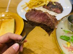 牡蛎牛排-HELLO 27 意面·沙拉·帕尼尼