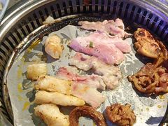 -金滏山烤肉·海鲜·火锅自助餐厅(襄阳万达店)