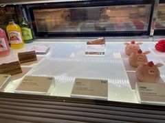 -Fridi Patisserie Cafe