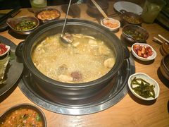 -一朵菌·野生菌探索家火锅(南亚店)
