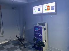 -VR 间客漫·PS电玩·虚拟现实包间游戏电竞(街道口店)