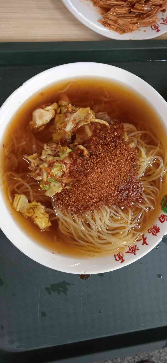 白鹤大冷面-"打完疫苗想来碗冷面 就让我爸带着来这家了.