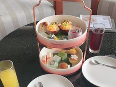 -亚龙湾喜来登·美景台大堂吧