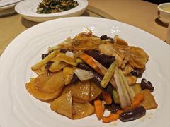 -瓦国小镇·果木烤鸭·融合菜(西口店)